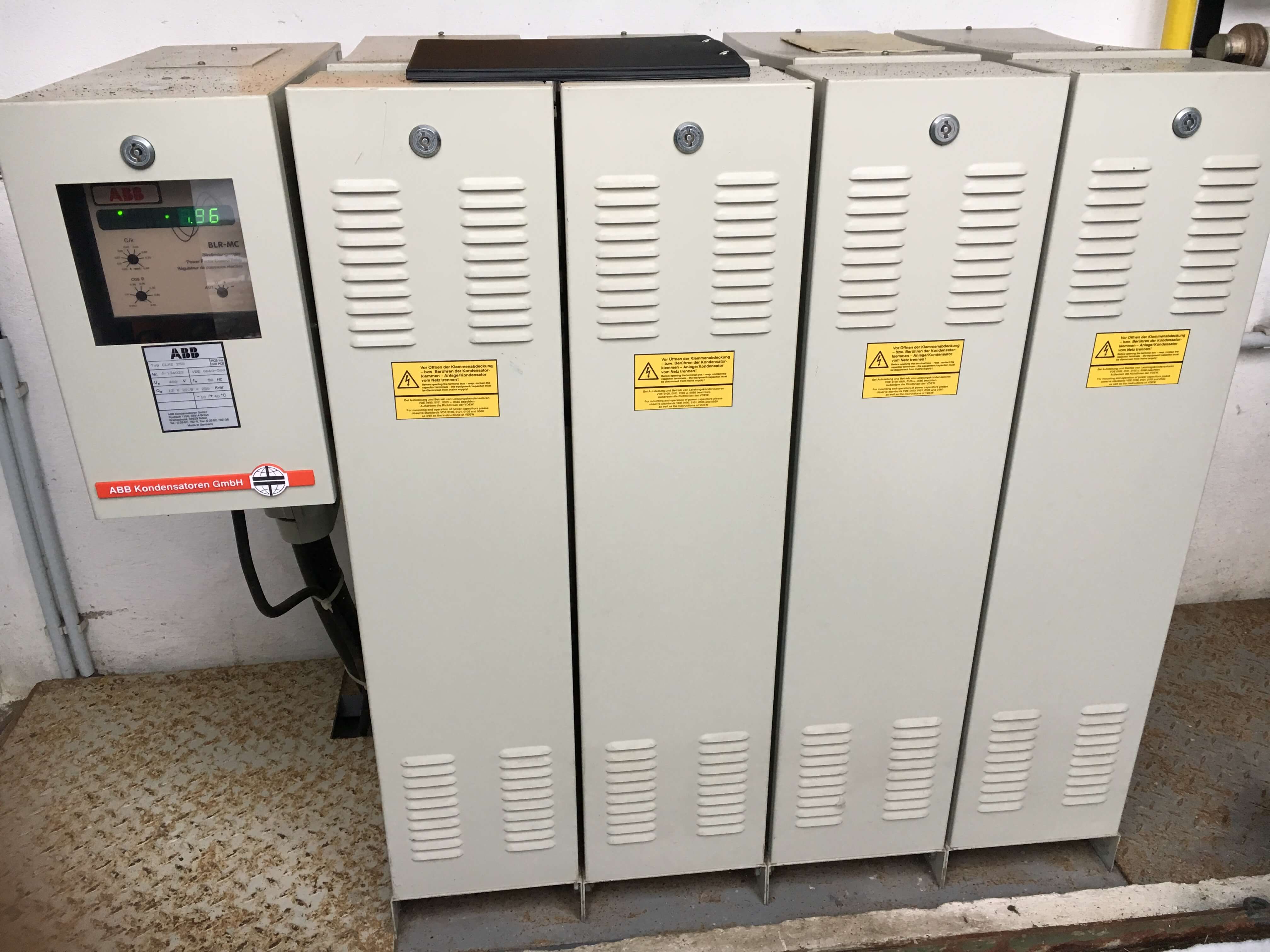 Innenaufnahme einer Schaltanlage als Planungsgrundlage